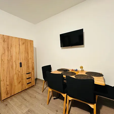 Apartment Wood & Moss - - Free Parking - Garden *