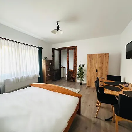 Wood & Moss - - Free Parking - Garden *