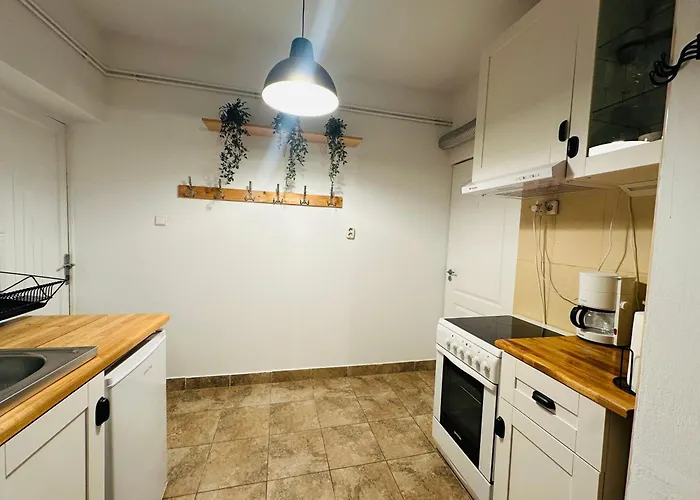 Apartment Wood & Moss - - Free Parking - Garden